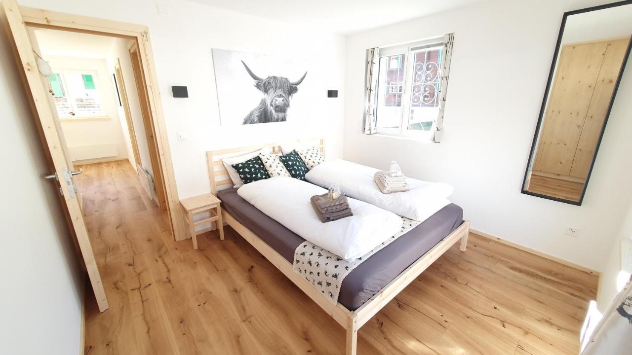 Yeti Lodge Sedrun Eksteriør billede