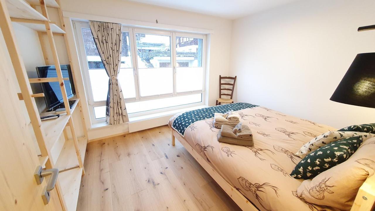 Yeti Lodge Sedrun Eksteriør billede