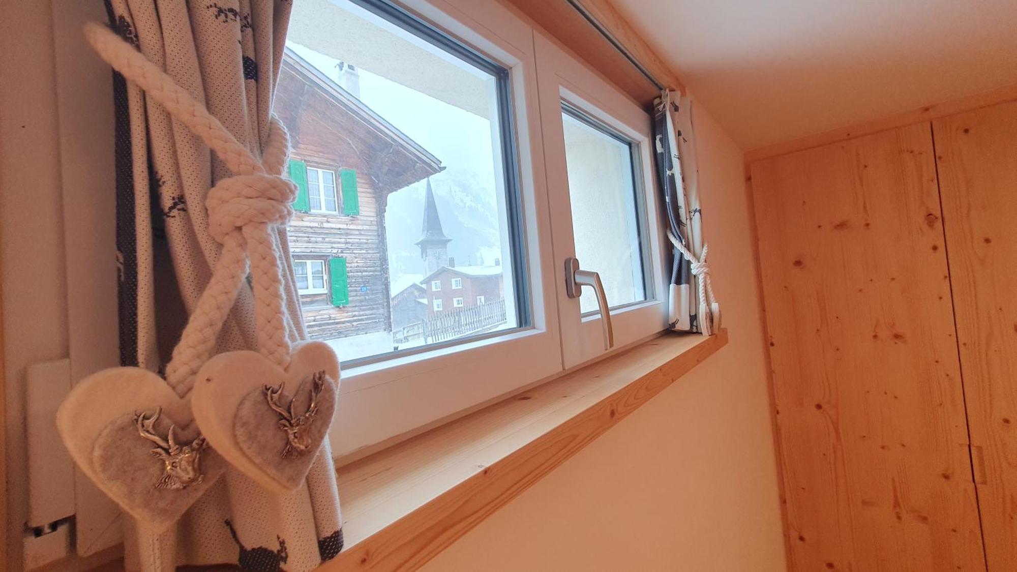 Yeti Lodge Sedrun Værelse billede