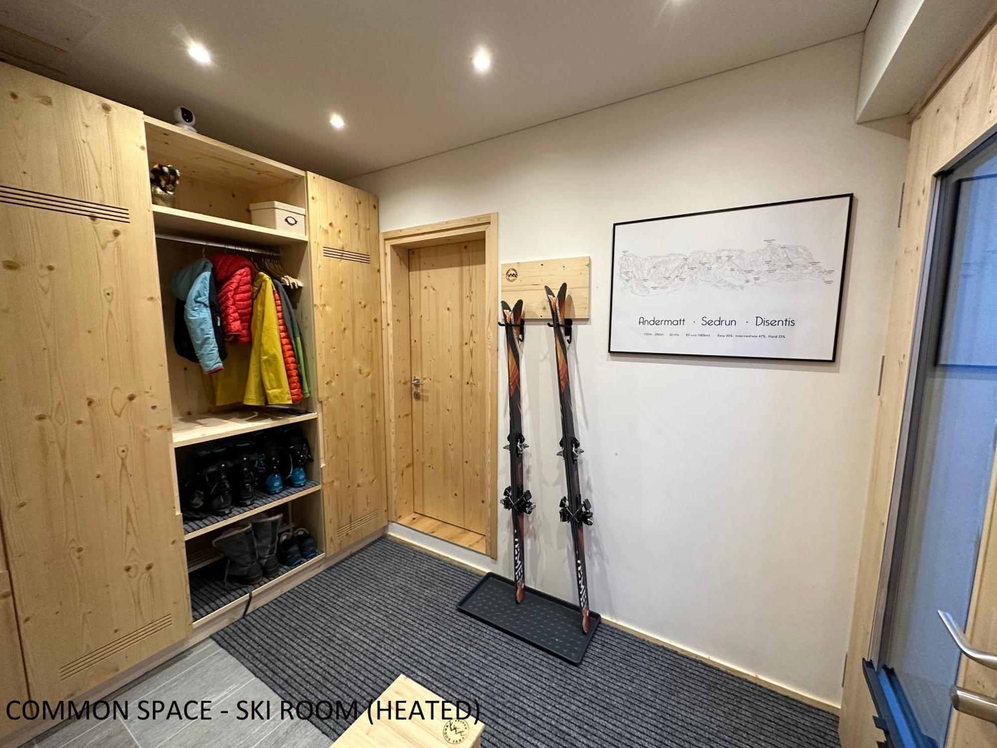Yeti Lodge Sedrun Værelse billede